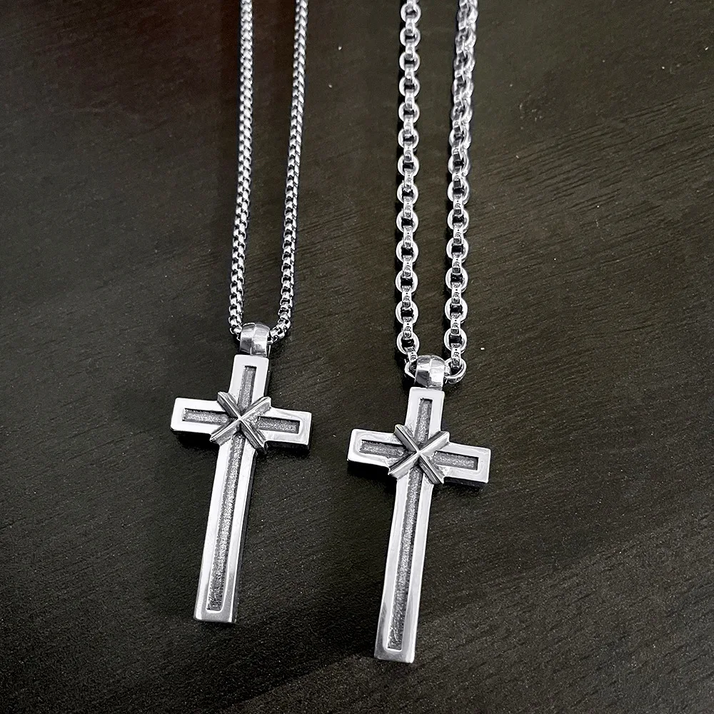 

European and American cross pendant, men's and women's vintage necklace