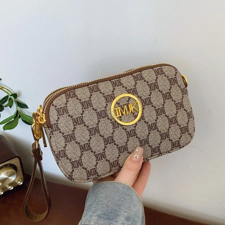 

2025 Vintage Monogram Shoulder Bag for Women Adjustable Crossbody Strap Niche Designer Work Commute Bag