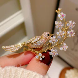 New Fashion Cute Magpie Flower Brooches for Women Clothing Accessories Pins Luxury Micro-inlaid Zircon Delicate Corsage Jewelry