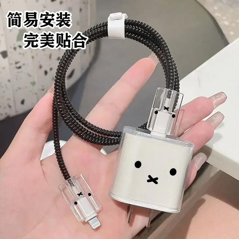 Kawaii Miffy Apple 15 16 Penutup Pelindung Kabel Data IPhone 11 12 13 14 Pro Max Pengisi Daya Cepat 20W Penutup Pelindung Kabel Pengisi Daya