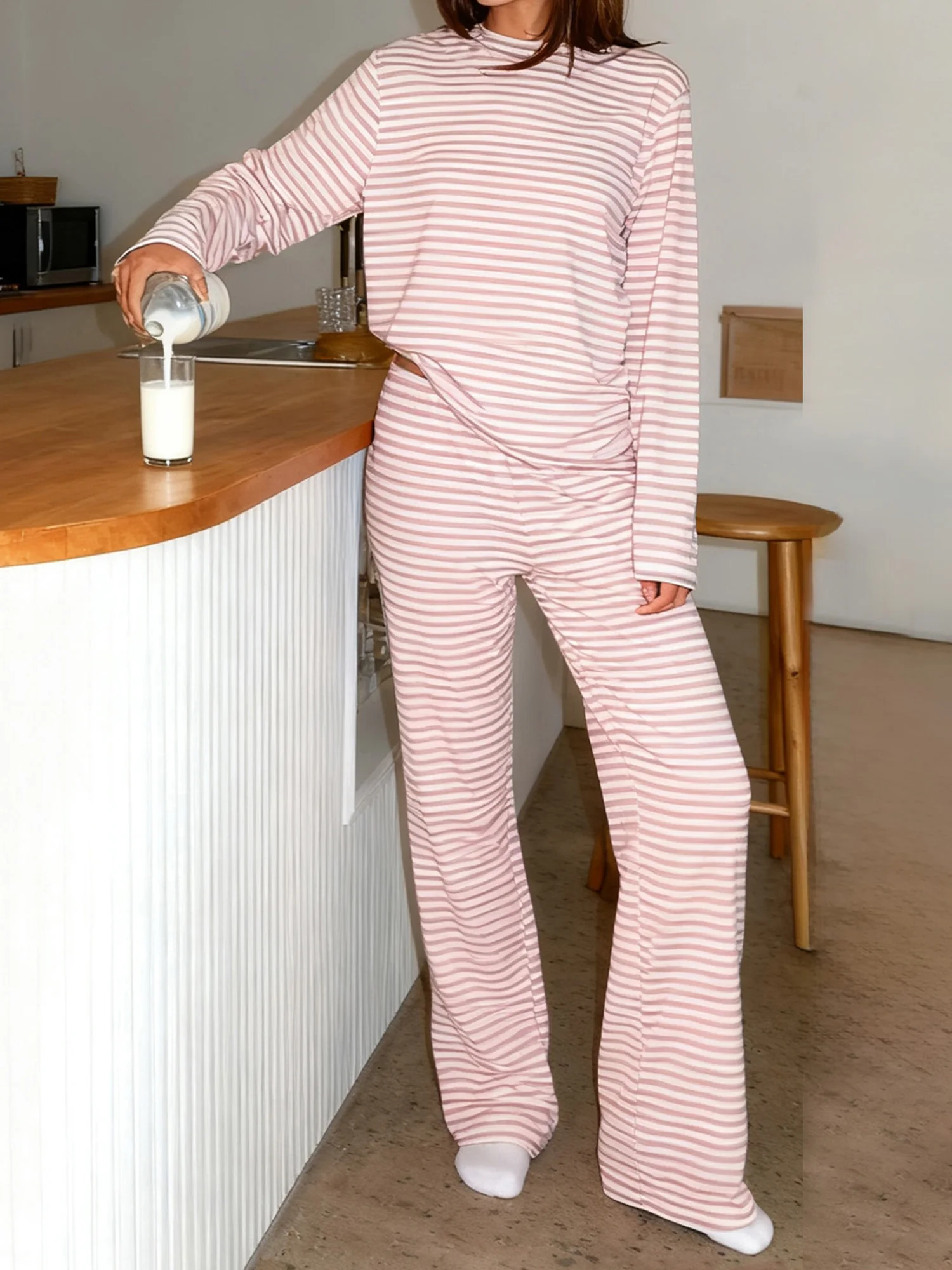 Gemütliches Herbst-Pyjama-Set für Damen mit langärmligem, gestreiftem Oberteil und Lounge-Hose mit elastischem Bund – 2-teiliges Nachtwäsche-Set