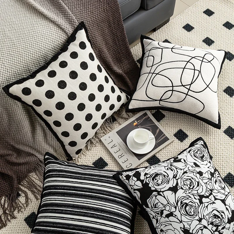 Light Luxury Black and White Cushion Cover Geometric Jacquard Design Sense Pillow Covers Decorative Modern Home Sofa Pillow Case