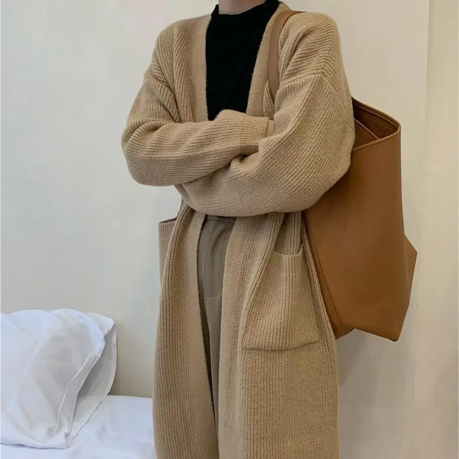 長袖厚手ゆったりフィットオフィスレディカジュアル2025秋冬女性ロングカーディガンセーター無地ジャンパーポケット付きVネック