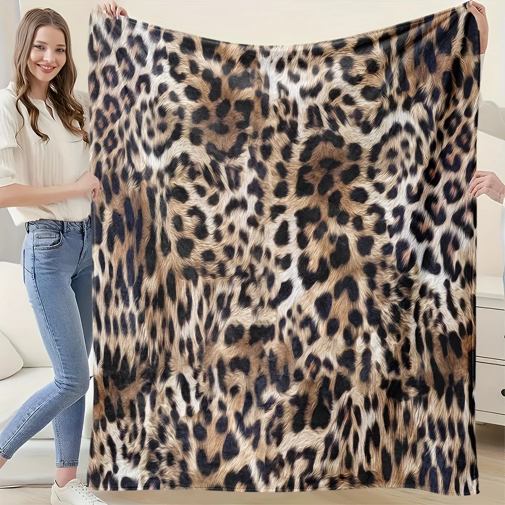 A Cozy Classic Leopard Print Blanket, Soft High-Definition Digital Print, Perfect Gift, All-Season!