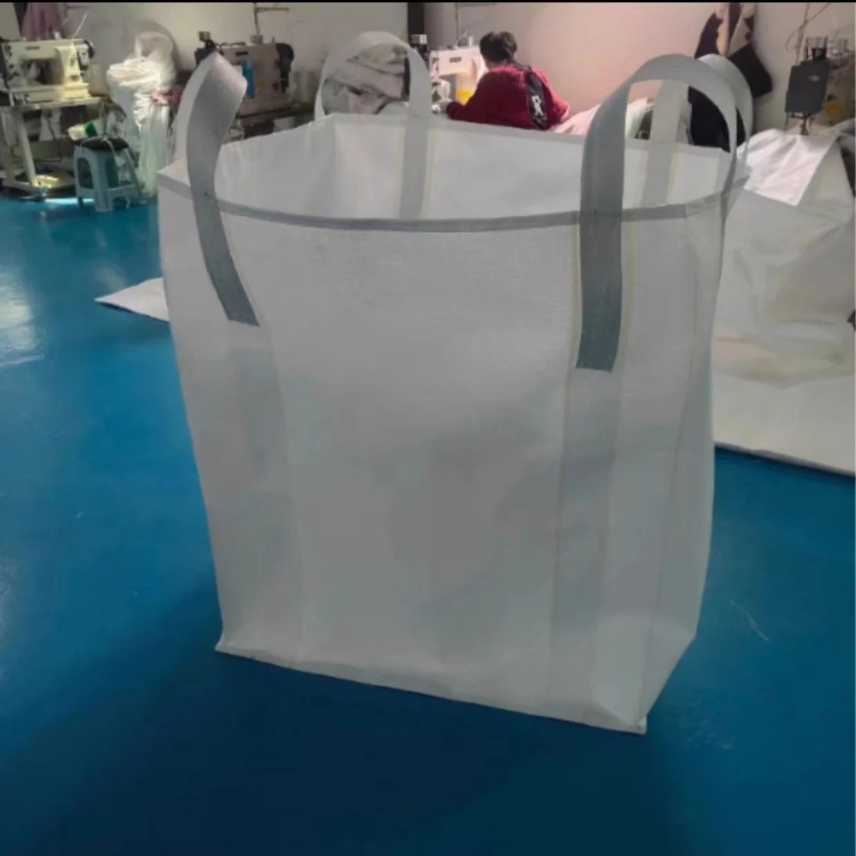 Jiuru PP Jumbo FIBC Ton Bag Flat Bottom 1000kg for Sand Stone Animal Use Breathable Feature