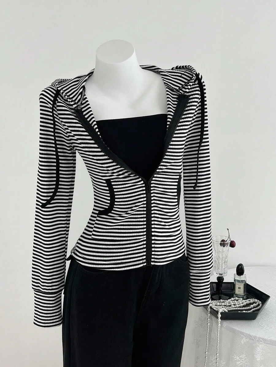 

Женская полосатая куртка с капюшоном на молнии и длинными рукавами для повседневной носки или на Хэллоуин