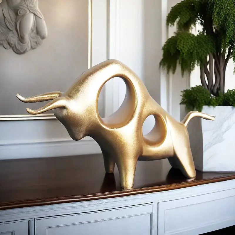 Resin Gold Bull Statue Graffiti Bull Abstract Bull Sculpture Home Decor Lucky Cow Figurine for Tabletop Interior Gifts Ornaments