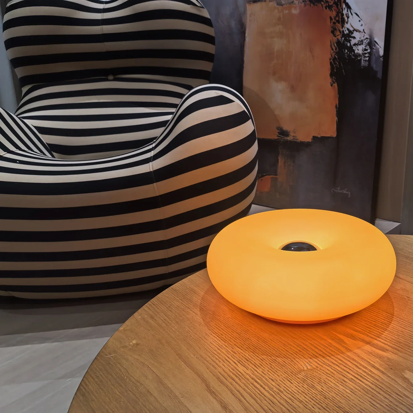 Doughnut Table Lamp Bedroom Bedside Lamp Living Room Dining Room Wall Mounted Decorative Ambient Light (Not Glass)