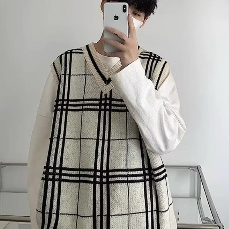 Spring And Autumn Black White Plaid Men V Neck Sweater Vest Preppy Style Fashion Loose Oversized Inside Knitted Tank Daily Wear