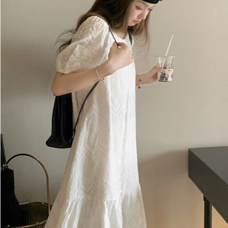 

White Short Bubble Sleeve Age-reducing Dress 2025 Spring and Summer French Loose Women's Fishtail Skirt