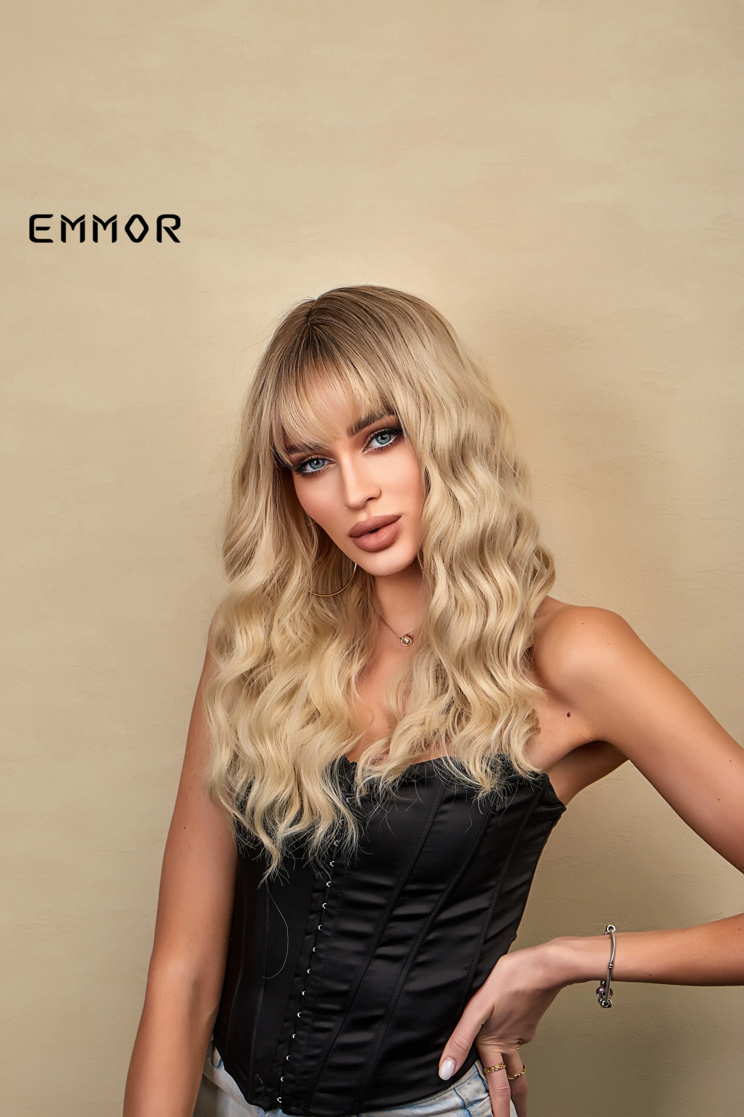 Emmor Synthetic Ombre brown to Light Blonde Hair Wig with Bangs Natural Wavy Wig for Women Cosplay Heat Resistant Fiber Wigs