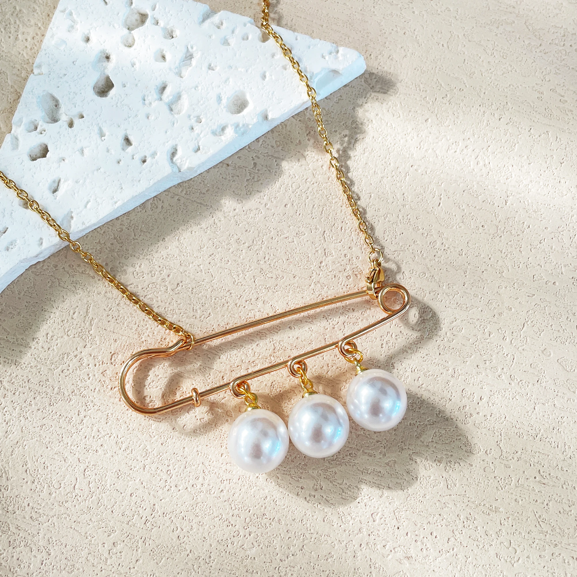 Handmade Pearl Brooch Necklace for Women Personalised Pendant Stainless Steel Jewelry Men Chain Choker Collar Gift