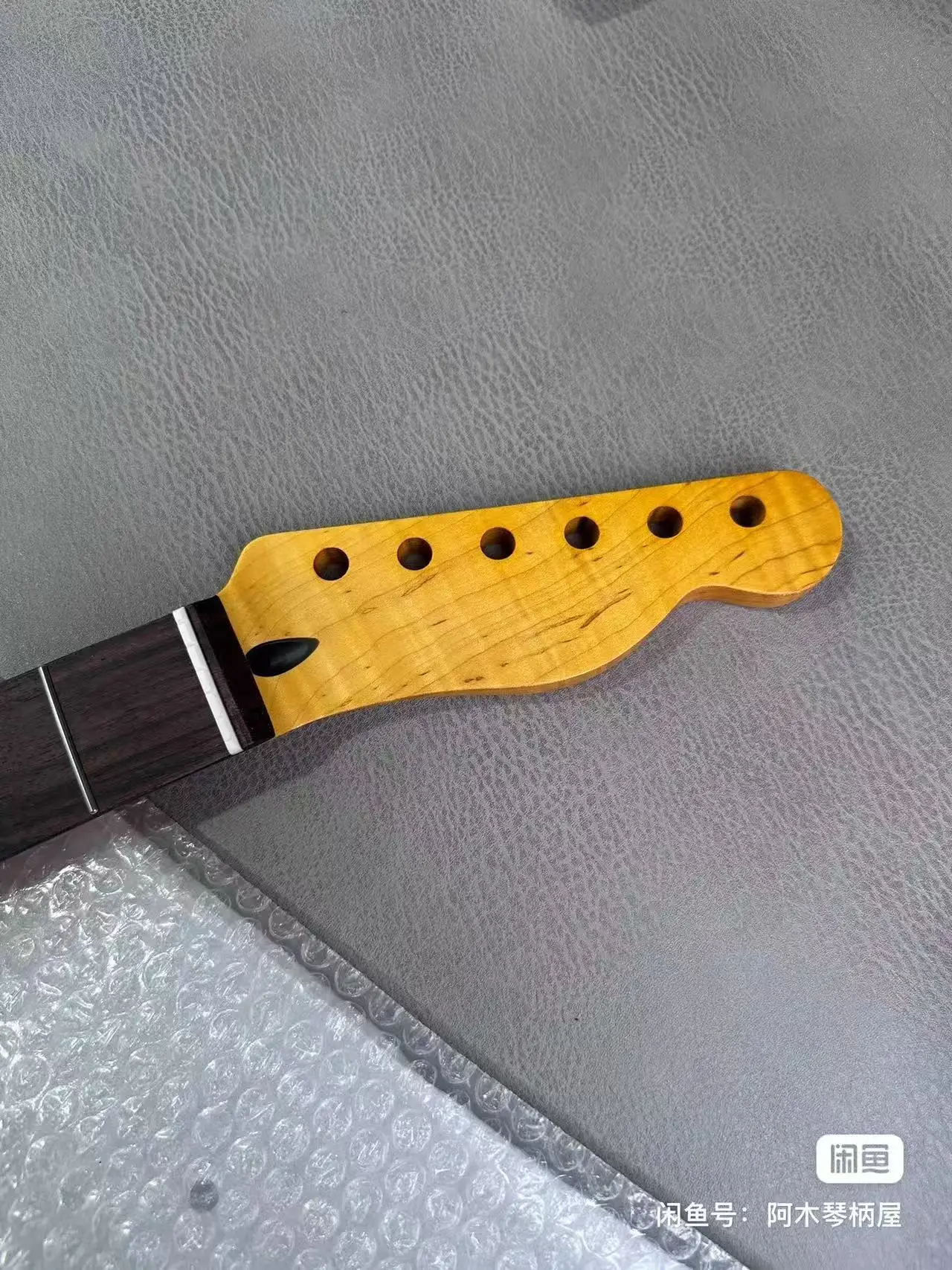 

22fret electric guitar neck, rosewood fingerboard, tiger-striped maple neck, 10mm diameter