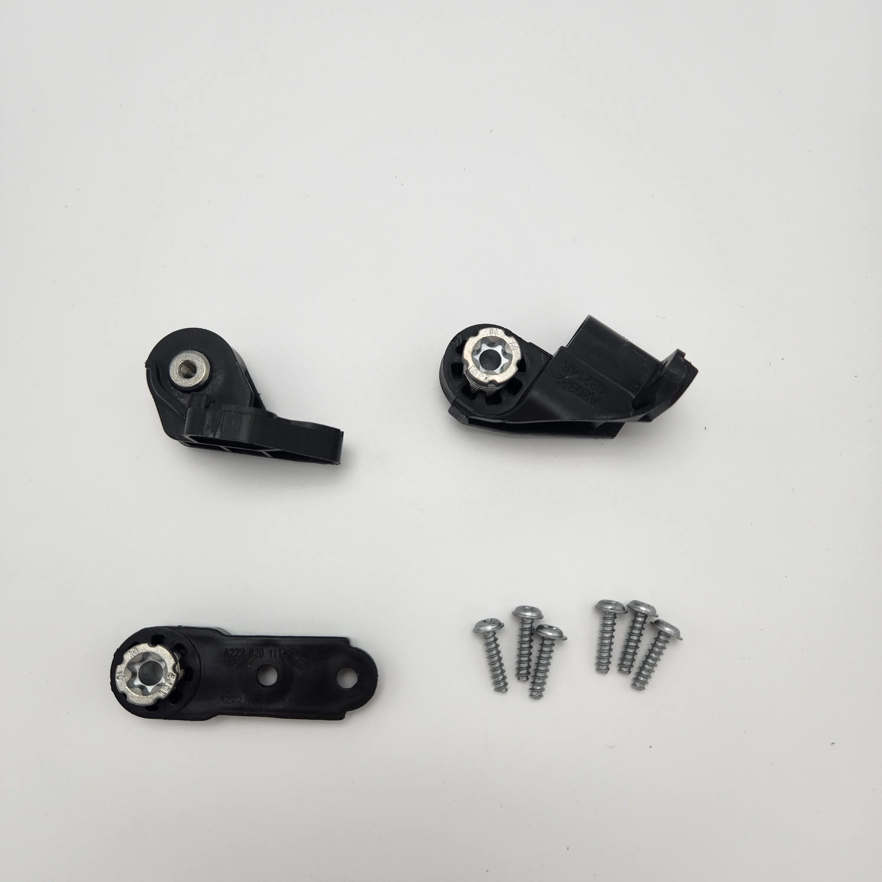 Right Side Headlight Mounting Bracket Repair Kit for Bz022R Mercedes-Benz C Class W203 - Oe: A2038203214