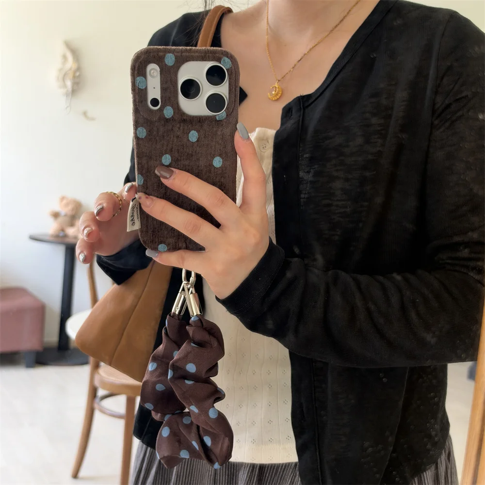 Korea Ins Retro Velvet Brown Blue Polka Dot Phone Case With Matching Wrist Strap Shockproof Cover For iPhone 18 17 16 15 Pro Max
