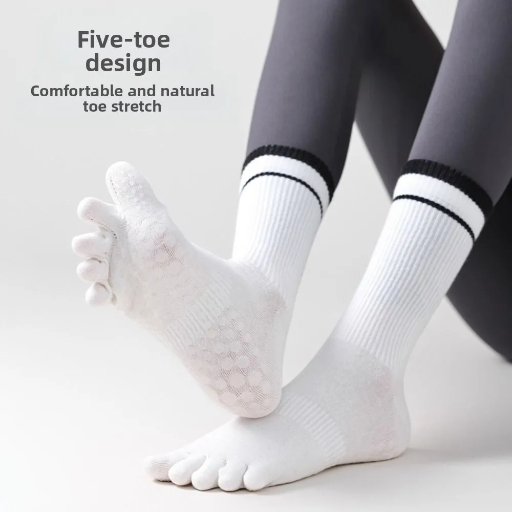 

New Cotton Pilates Socks Breathable Sweat-absorbent Embroidery Socks Casual Harajuku Street Yoga Socks