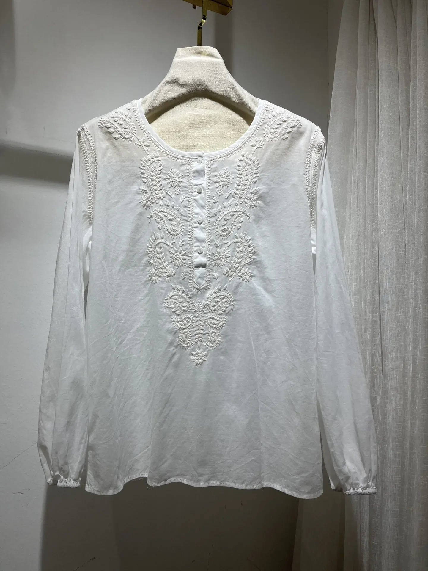 100% Cotton Women Embroidery Flower Blouse Round Neck Long Sleeve Front Buttons White Shirt tops