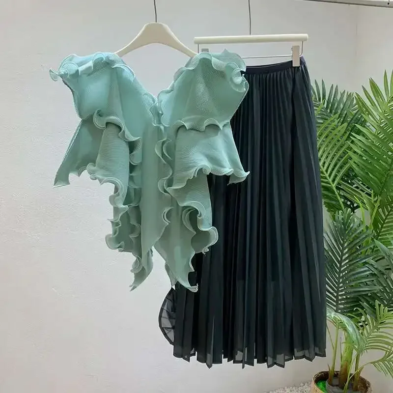 

Miyake Fashion Pleated 2 Pieces Set Fungus V Neck Short Sleeve T Shirt + A Line Loose Skirt Loose New 2025 Female Clothing