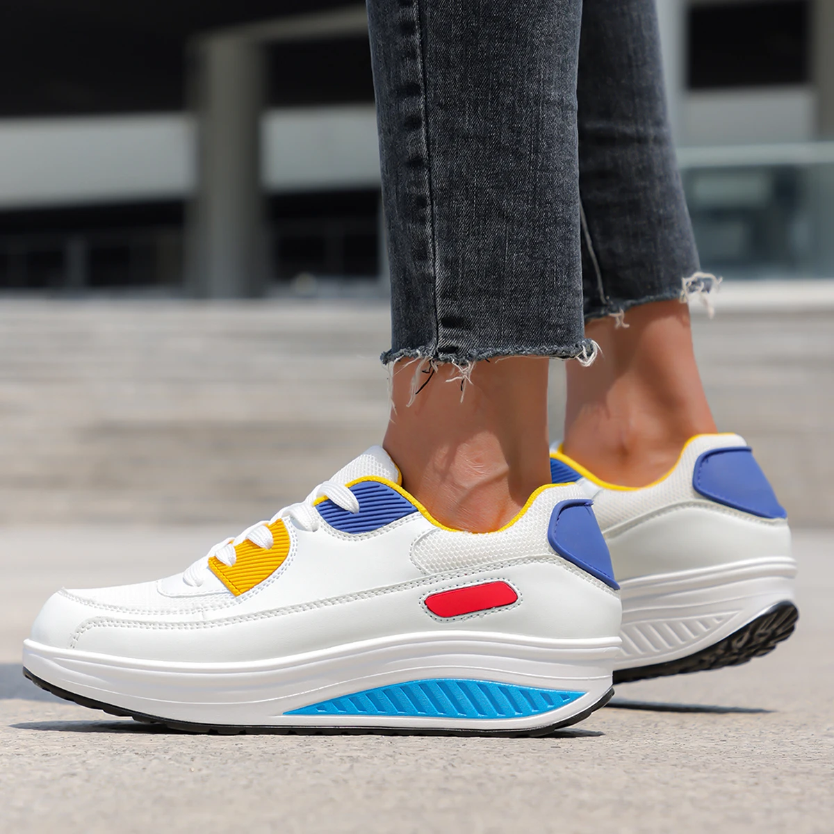 Women Sneakers Shoes Fashion WomenVulcanizedShoes High Quality Flats Shoes WomenWalking Blatform Plus Size 43 Zapatillas Mujer