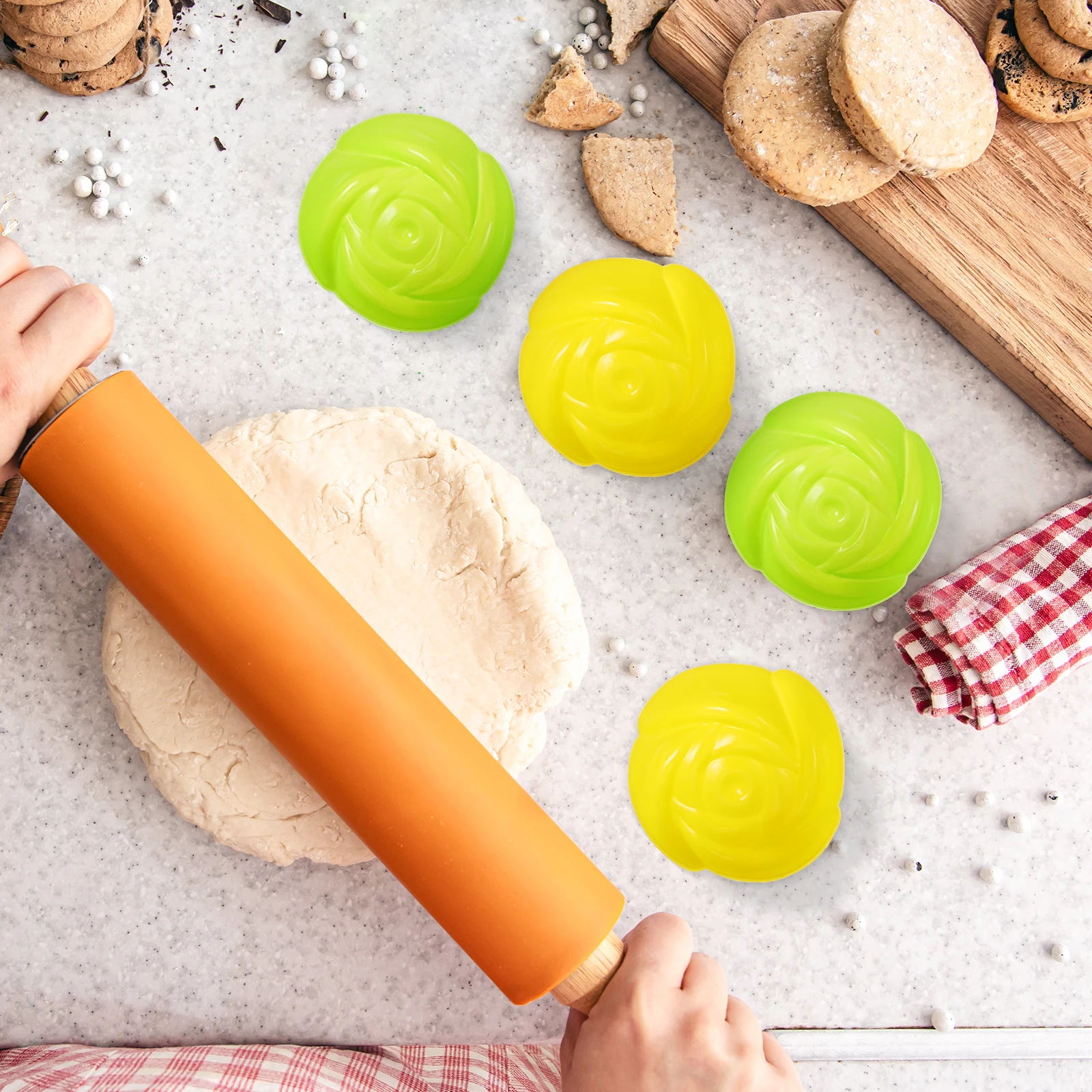 

12Pcs Rose Silicone Cake Mold Non Stick Flexible Food Grade Baking Mold for Muffin Cup Pudding Jelly Candy Decorative Bakery DIY