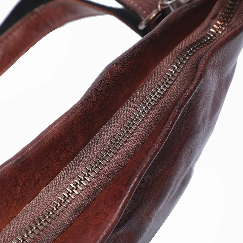 S.WORKER Vintage Echtleder Herren-Clutch-Tasche, Schultertasche, Handgefertigte Mini-Handtasche für Handy & Schlüssel – Detail 14