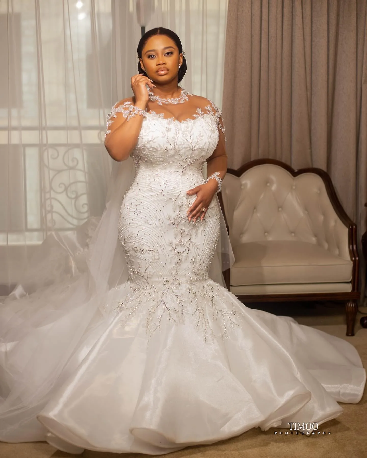 

2025 Plus Size African Wedding Dress Bridal Gowns For Bride Sheer Neck Long Sleeves Illusion Lace Beads Vestidos De Noiva