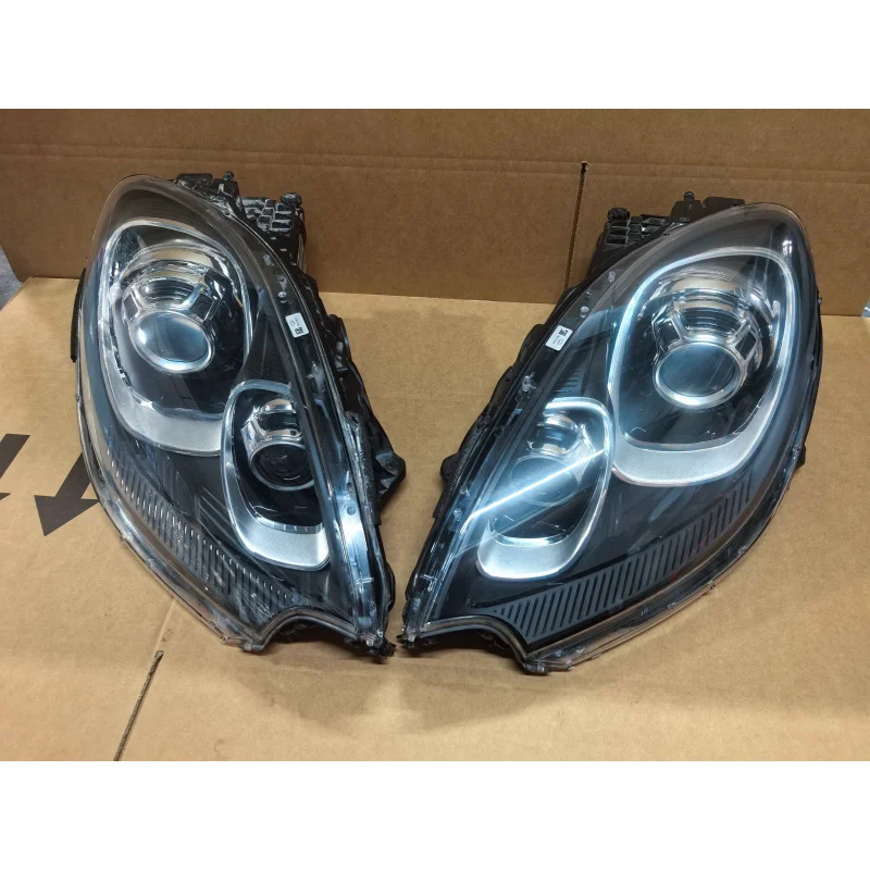 

95B941031/95B941032 Dynamic LED Headlight for Porsche Macan 2014-2020 High-Brightness OE-Style Front Lamp