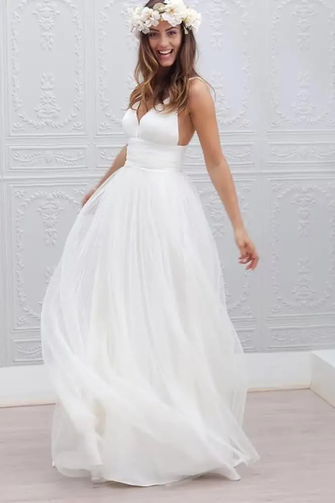 

Women’s A Line V Neck Backless Wedding Dresses for Bride Sleeveless Pleated Tulle Bridal Gown with Train Simple Wedding Dress