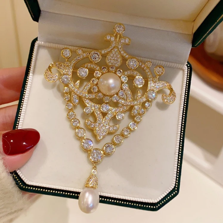 

Французская легкая роскошная брошь с натуральной бахромой, элегантная булавка для костюма в стиле ретро