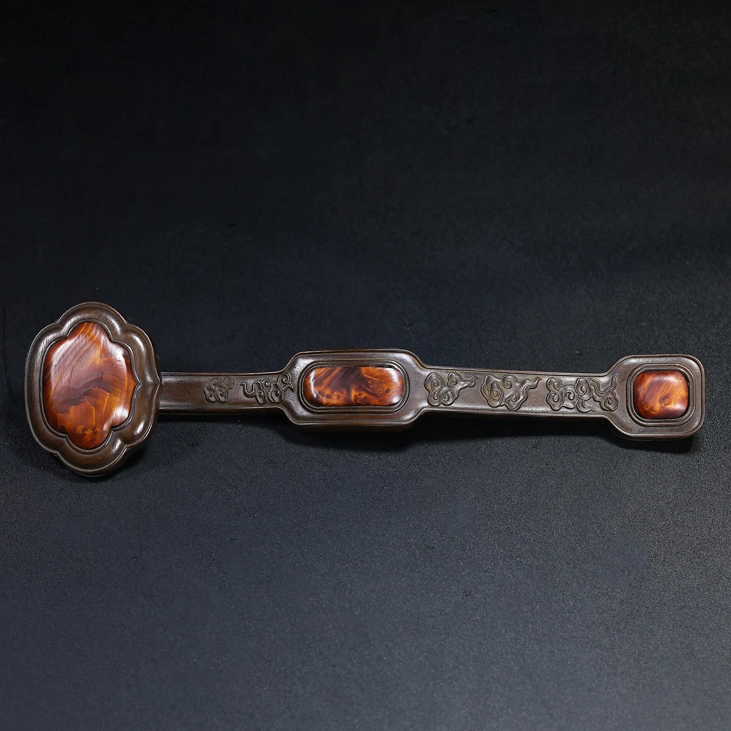 

Rosewood Inlaid Shadow Wood Ruyi Ornament, Length 43Cm, Width 11Cm