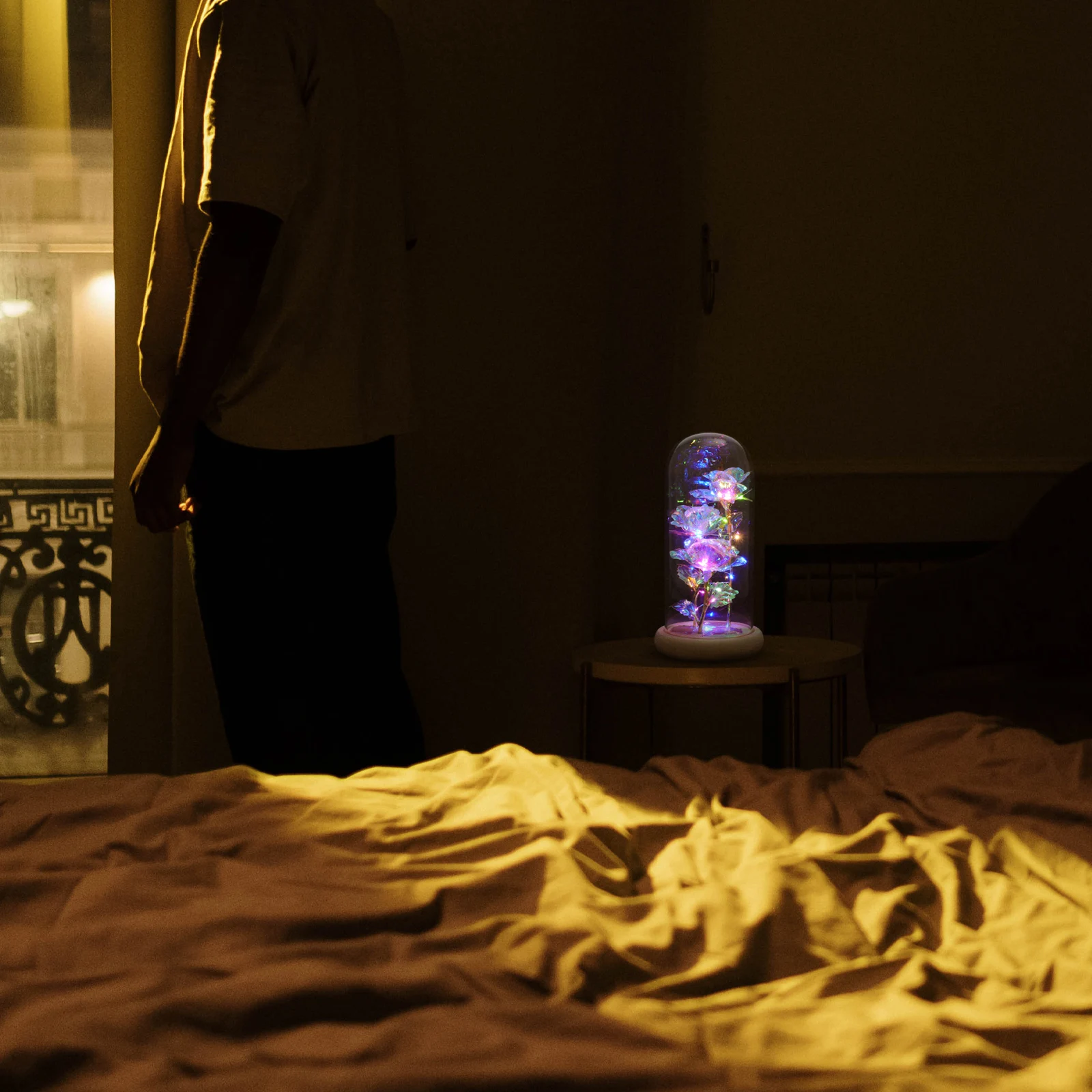 

1Pcs Elegant Gold Foil Rose Dome Creative Desktop Decor for Living Room Office Use Rose Glass Cover Adorn