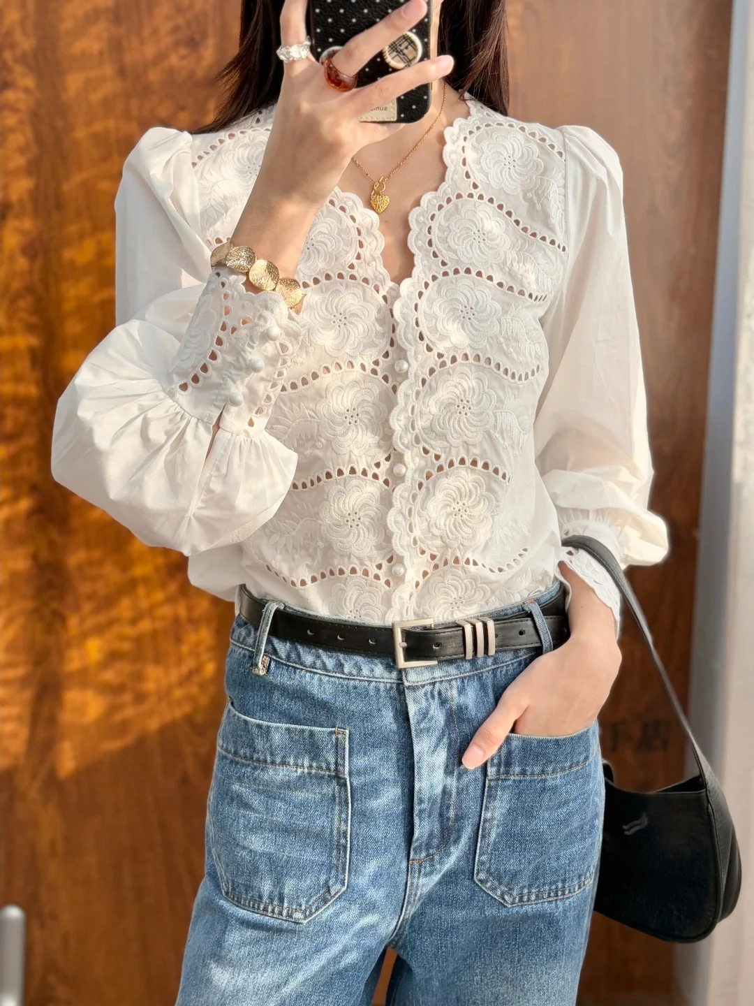 

Женская хлопковая блузка с вышивкой цветов, V-образным вырезом, длинным рукавом, свободного кроя, модная белая блузка для подростков