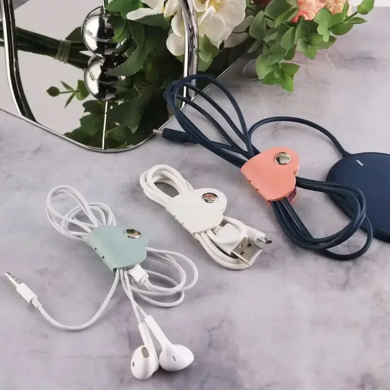 Multifunctional PU Leather Phone Data Cable Organizer Data Storage Heart-shaped Cable Clip Hub Wired Headphone Winding Clip - view 6