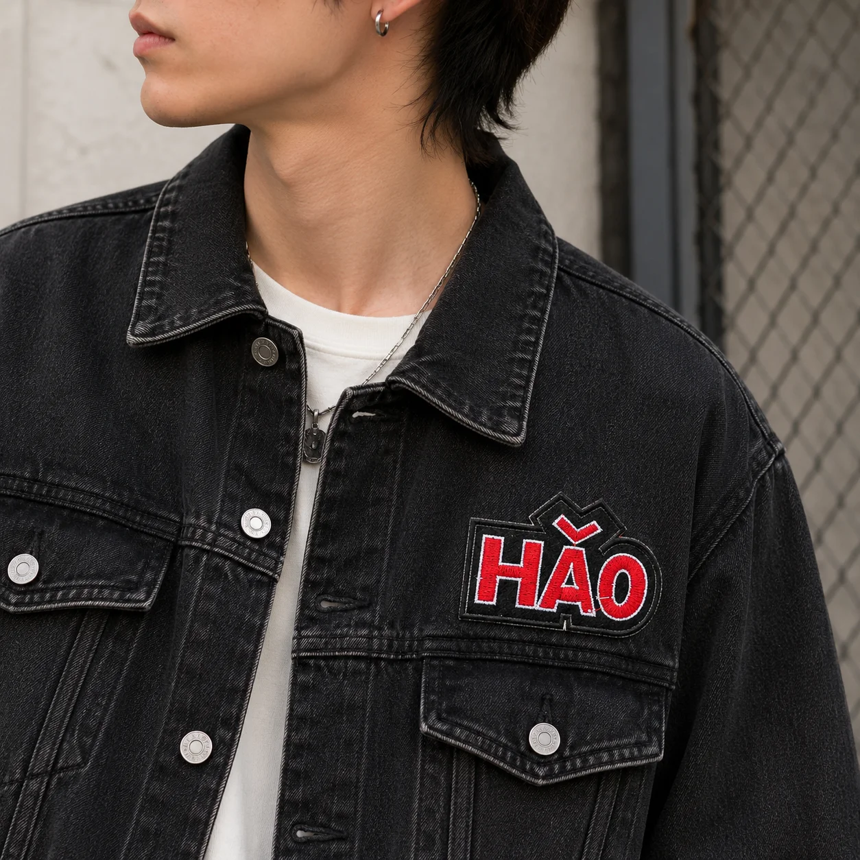 Trendiger HAO Buchstaben-Aufnäher zum Aufbügeln 8x6cm Streetwear-Applikation für Kleidung, Hüte, Taschen, DIY-Dekoration – Detail 1