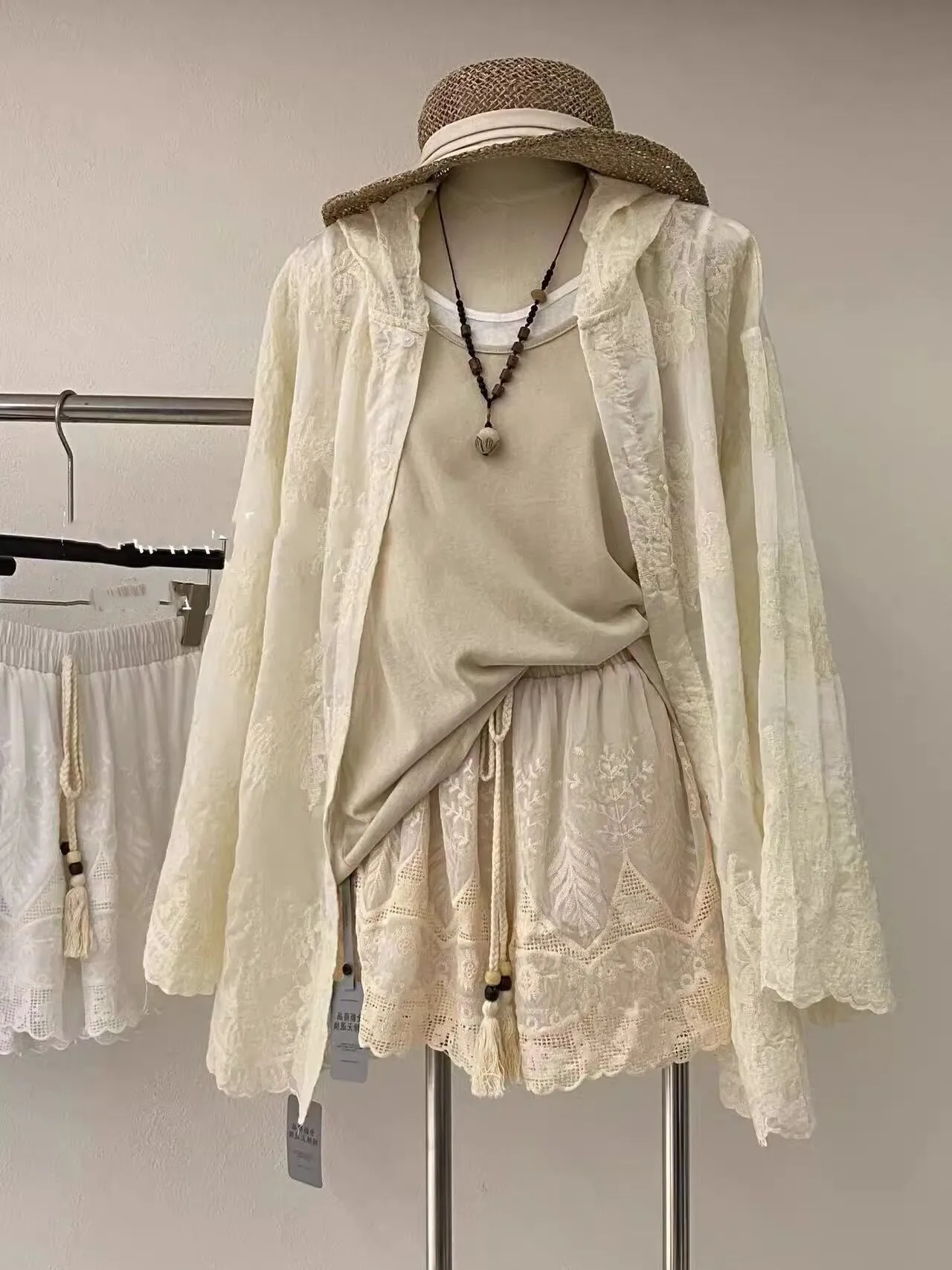 

Летний женский длинный кардиган с кружевной вышивкой, легкий, для кондиционированных помещений, высококачественный, повседневный, модный