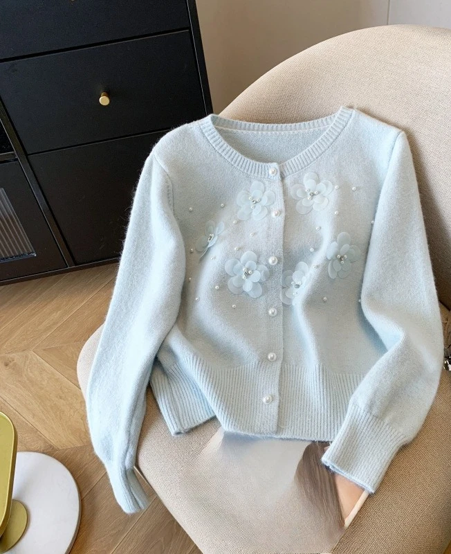 

2025 Autumn/Winter New Korean Sweet Heavy Industry Knitted Sweater with Nail Bead 3D Flower Top for Women
