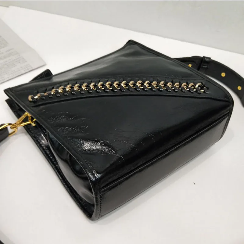 Women\'s Black Chain Crossbody Bags Fashion Designer Chains Sling Shoulder Bag Luxury Patent Leather Slim Messenger