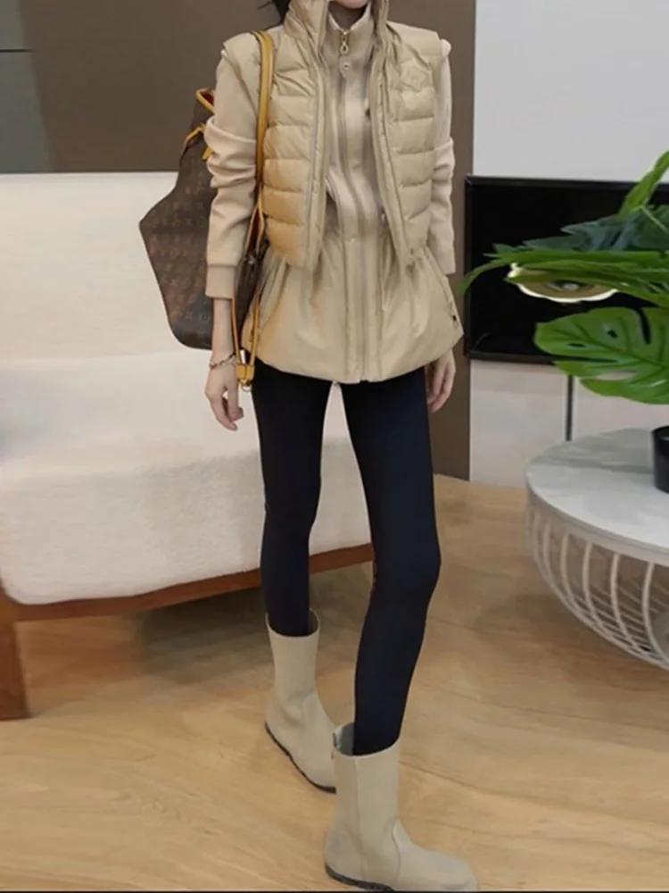 

Модный женский зимний комплект 2026: укороченная хлопковая куртка-кардиган на молнии и свободный повседневный комплект из двух предметов