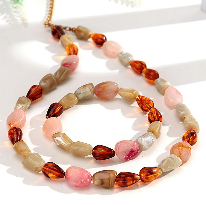 Vintage Acrylic Amber Irregular Beaded Necklace Bracelets Set Mixed Color Geometric Beads Choker Necklace Women Jewelry Gifts
