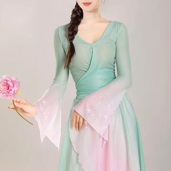 

Потрясающий классический танцевальный костюм, новый топ, этническая одежда для тренировок, дрейфующий газовый наряд, спортивная одежда для йоги