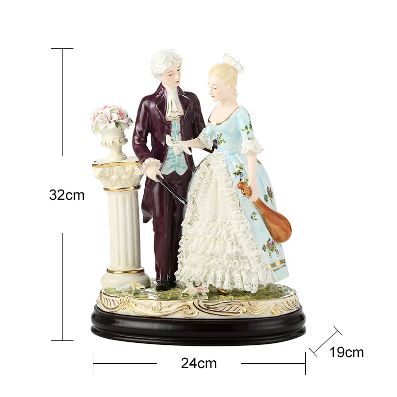 Italian ceramics, porcelain dolls, wedding gift ornaments, couples, European luxury characters, villas, home furnishings