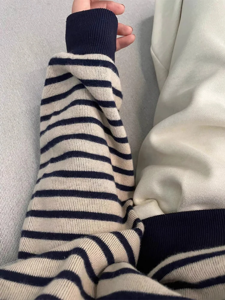 كنزة نسائية فضفاضة كبيرة الحجم بنمط أمريكي عتيق مخطط، ملابس داخلية محبوكة للخريف، تصميم جديد