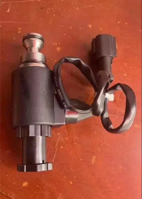 

Loader Transmission Control Valve Solenoid for Komatsu WA180L WA380 WA470 WA320 WA250L WA300L WA200 -3 714-11-16840 714-11-16830