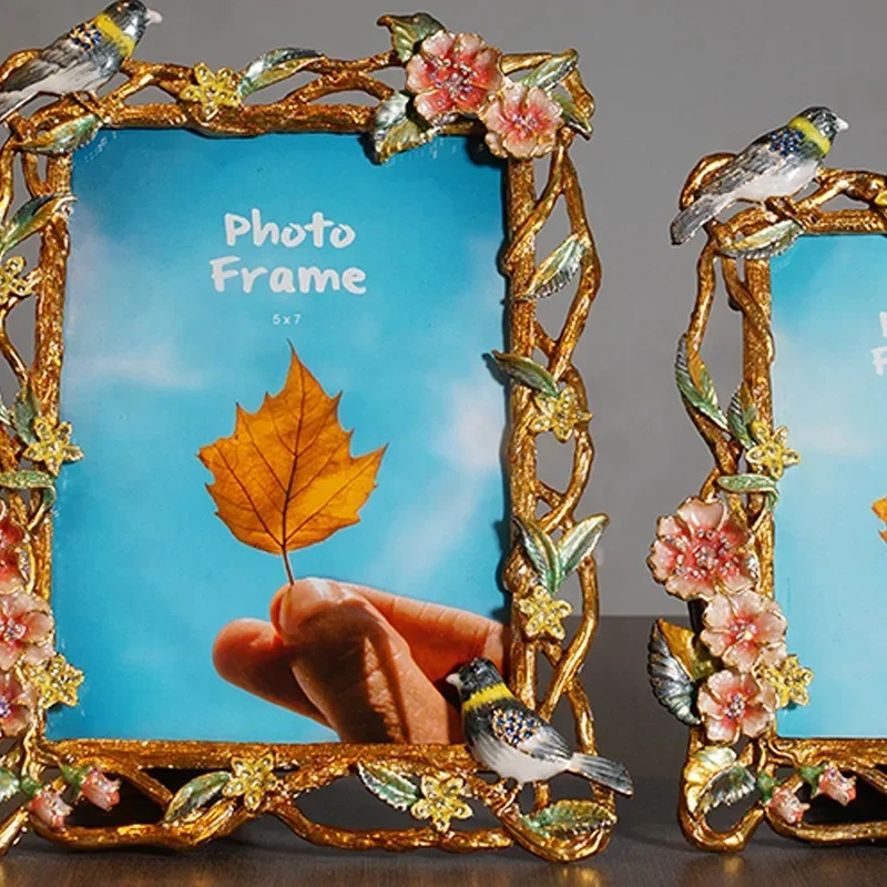 European metal photo frame handicrafts, flowers and birds with diamonds, seven-inch creative photo frame for home decoration