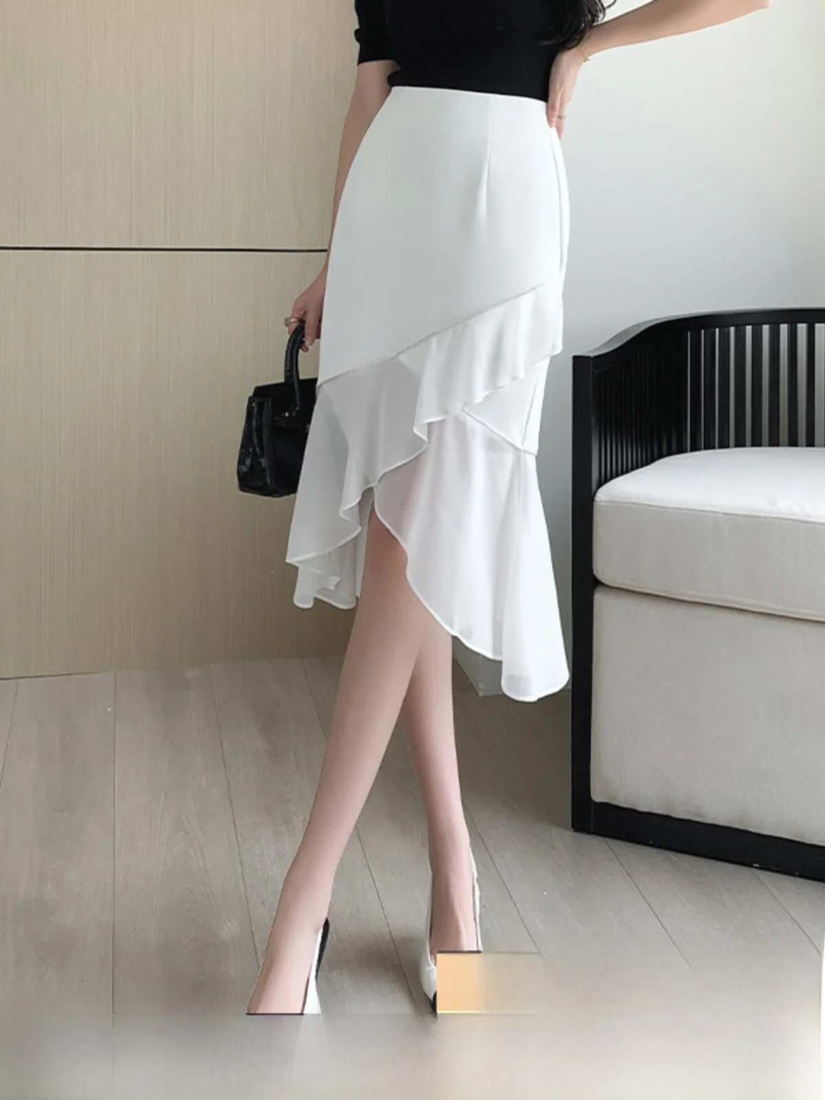 

High Waist White Asymmetrical Fish Tail Skirt Women's Spring Autumn 2024 New Style Slimming Midi Skirt Commute Korean Version