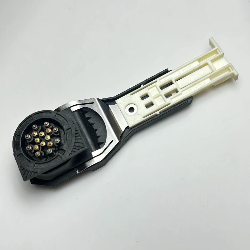 5 Series Transmission Computer Module Plug Connector 09330705
