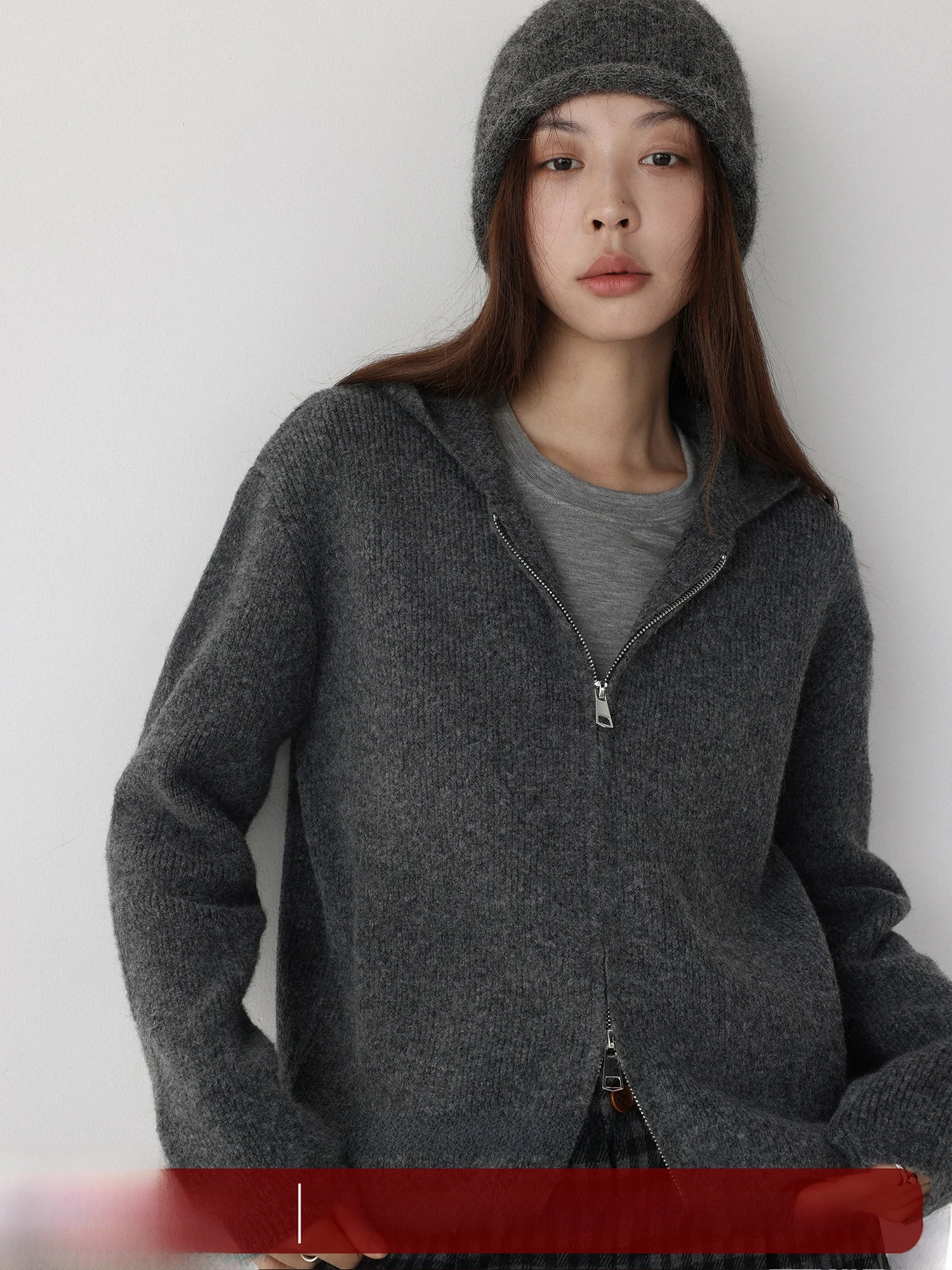 

LowCalorie Knitted Long Sve Hoodie Zipper Door Panel Rice Cake Fce Lightweight Luxury Sle Casual Wear for Women