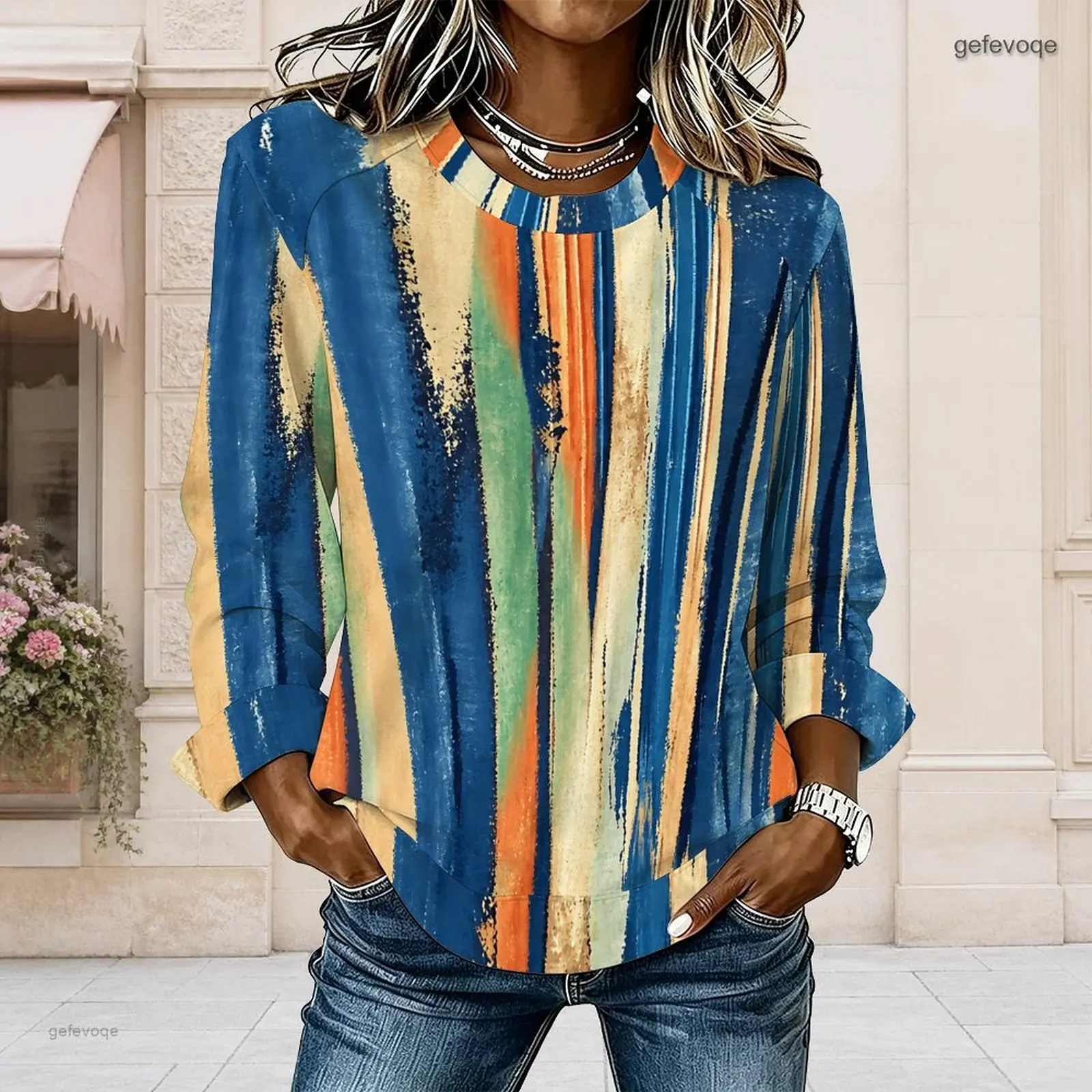 Women Vertical Brush Striped Printed Round Neck Long Sleeve Curved Hem Top