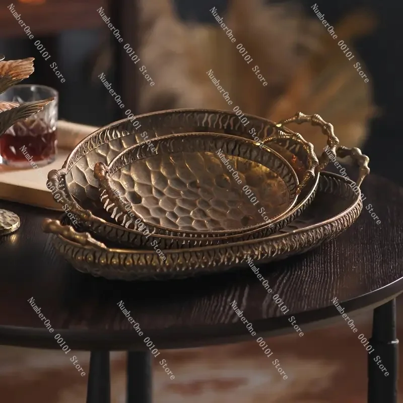 Elegant Vintage Gold Oval Fruit Tray Minimalist Living Room Table Decor Exquisite Embossed Iron Serving Plate with Handles
