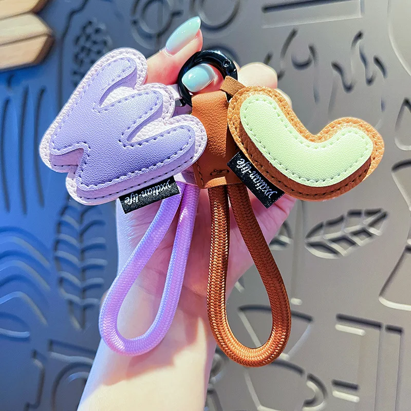 Smycz skórzana z literą do serii Labubu 4.0 The Monsters Pin for Love, zawieszka do mini lalki Labubu 10 cm, akcesoria do breloczków.